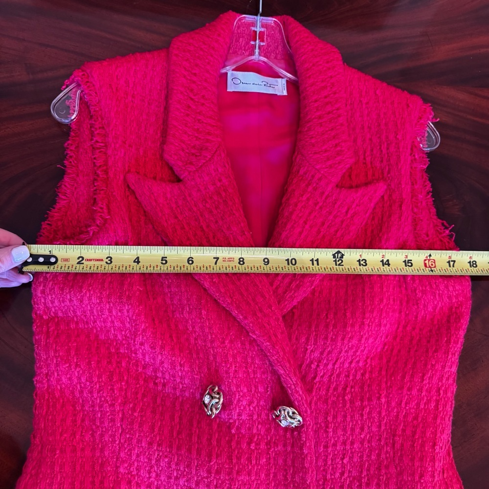 Oscar de la Renta Red Boucle Tweed Dress - Picture 15 of 17